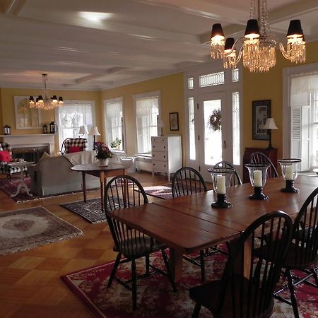 1837 Cobblestone Cottage Canandaigua Εξωτερικό φωτογραφία